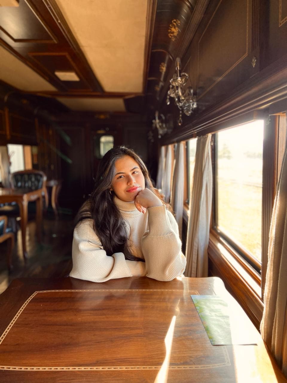 Thais Younes